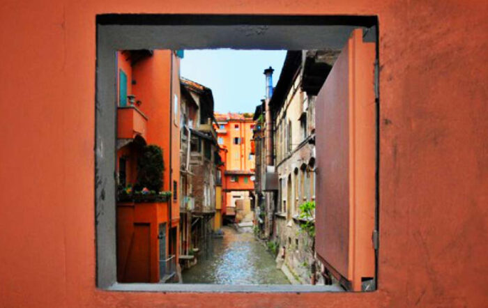 finestrella sulla piccola venezia di bologna